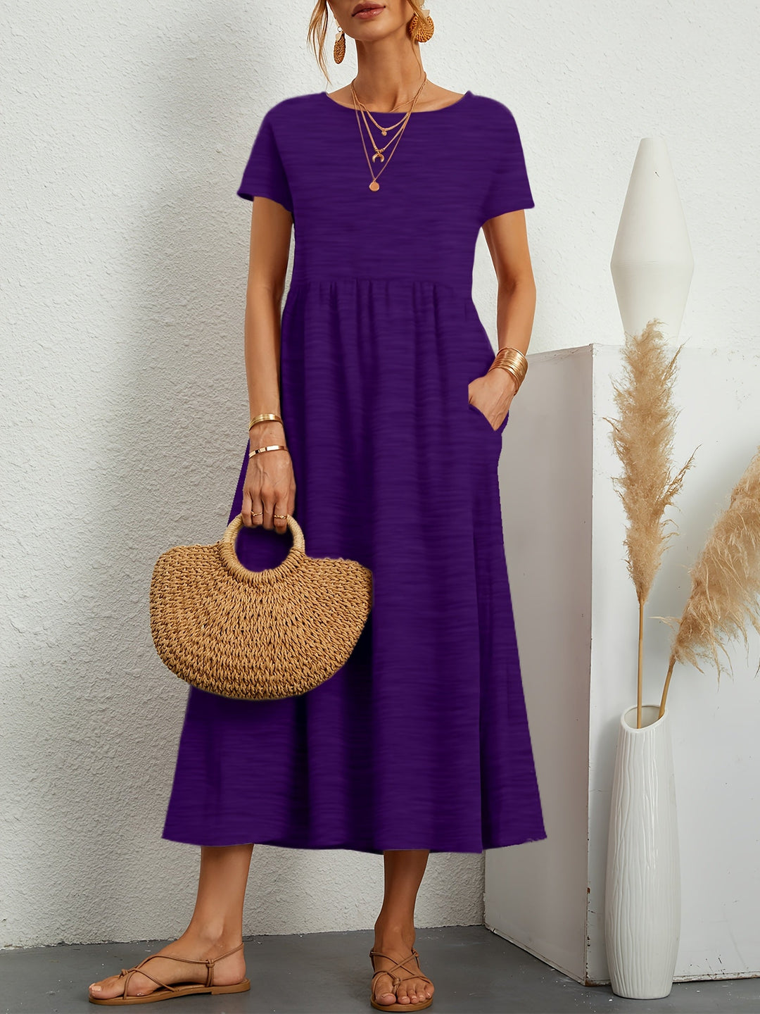 Charlotte – Robe longue fluide avec taille plissée et poches