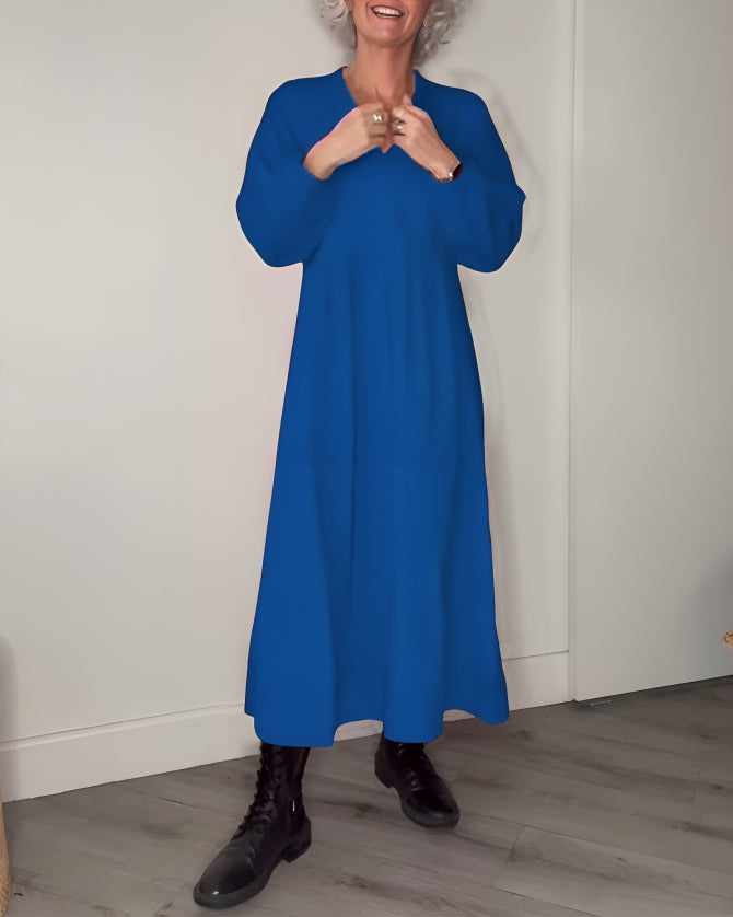 Amanda | La robe longue amincissante avec décolleté en V