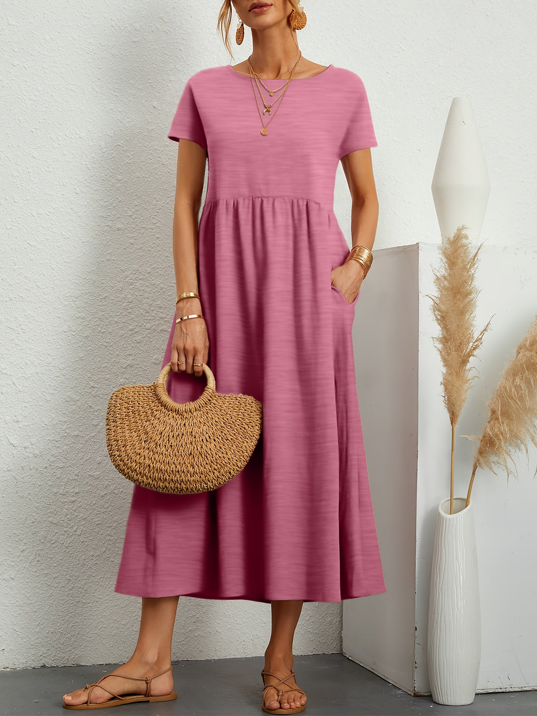 Charlotte – Robe longue fluide avec taille plissée et poches