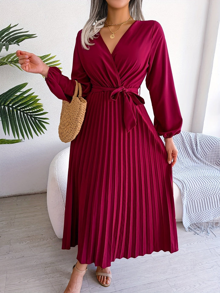 Camille - Robe élégante plissée à manches longues et décolleté croisé
