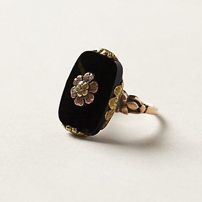 Bague vintage avec pierre noire