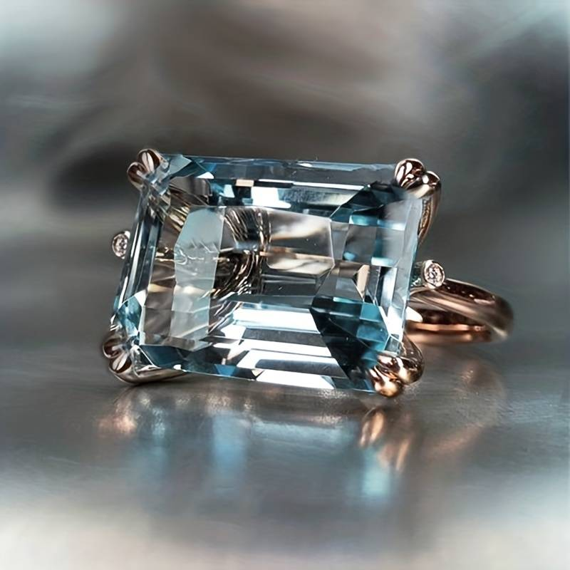 Bague vintage avec zircon bleu